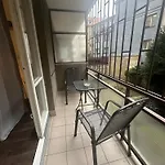 Budget Dlouha Apartment